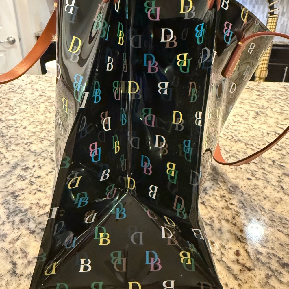 VTG Dooney & Bourke Black Tote with Multicolor Logo and leather strap - Picture 5 of 12